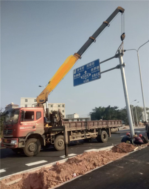合川区设备吊装租赁吊车要用多大吊车